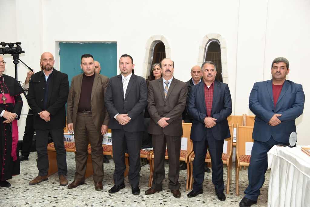 رئيس وأعضاء مجلس بلدية بيت لحم يكرمون رؤساء وأعضاء المجالس البلدية السابقة (1972-2017) والموظفين المتقاعدين وتوقيع اتفاقية توأمة بين بلديتي بيت لحم وكاستلنوفو دي بورتو الإيطالية