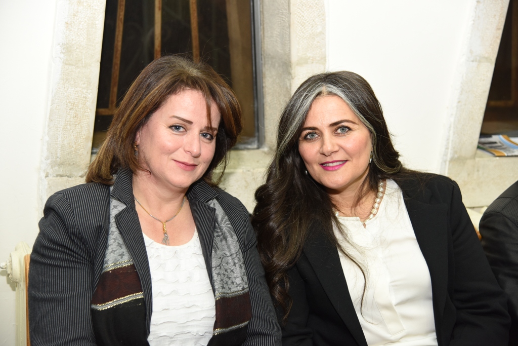 رئيس وأعضاء مجلس بلدية بيت لحم يكرمون رؤساء وأعضاء المجالس البلدية السابقة (1972-2017) والموظفين المتقاعدين وتوقيع اتفاقية توأمة بين بلديتي بيت لحم وكاستلنوفو دي بورتو الإيطالية