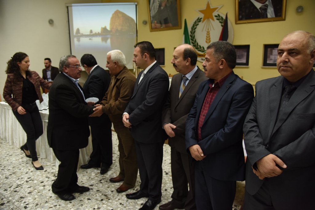 رئيس وأعضاء مجلس بلدية بيت لحم يكرمون رؤساء وأعضاء المجالس البلدية السابقة (1972-2017) والموظفين المتقاعدين وتوقيع اتفاقية توأمة بين بلديتي بيت لحم وكاستلنوفو دي بورتو الإيطالية