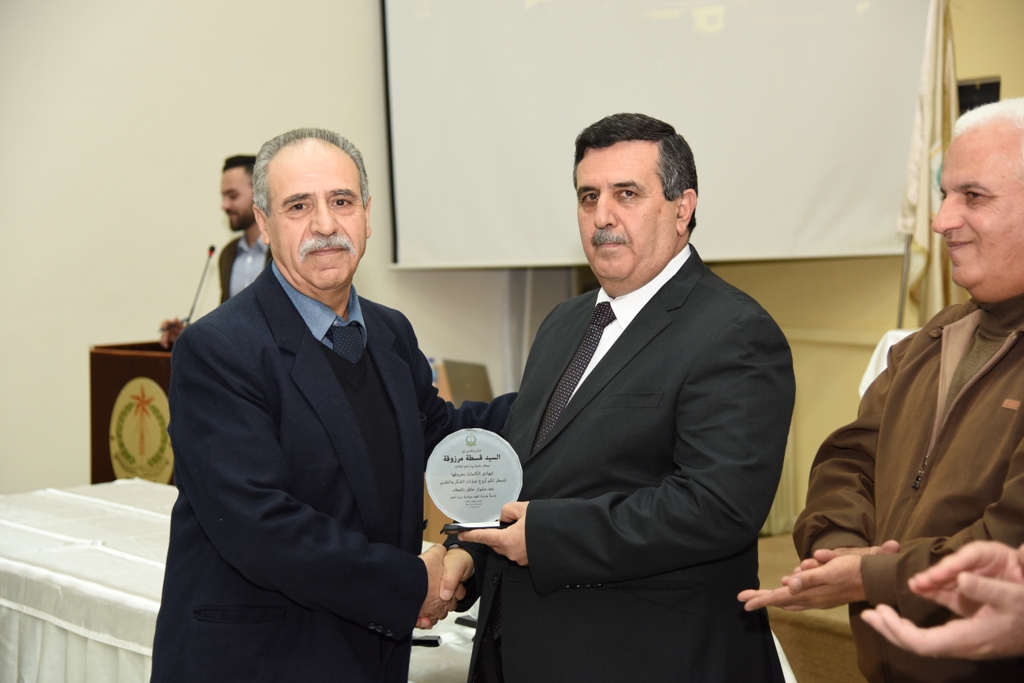 رئيس وأعضاء مجلس بلدية بيت لحم يكرمون رؤساء وأعضاء المجالس البلدية السابقة (1972-2017) والموظفين المتقاعدين وتوقيع اتفاقية توأمة بين بلديتي بيت لحم وكاستلنوفو دي بورتو الإيطالية