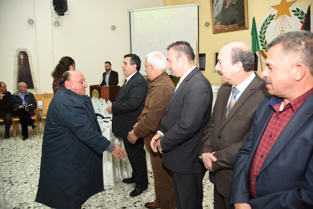 رئيس وأعضاء مجلس بلدية بيت لحم يكرمون رؤساء وأعضاء المجالس البلدية السابقة (1972-2017) والموظفين المتقاعدين وتوقيع اتفاقية توأمة بين بلديتي بيت لحم وكاستلنوفو دي بورتو الإيطالية