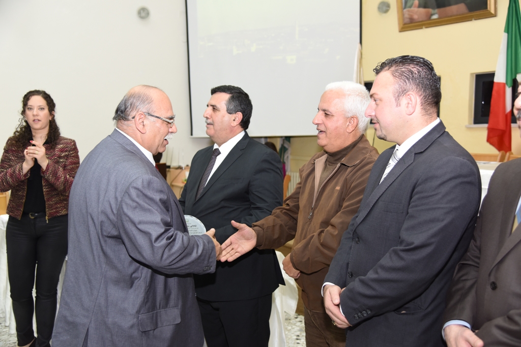 رئيس وأعضاء مجلس بلدية بيت لحم يكرمون رؤساء وأعضاء المجالس البلدية السابقة (1972-2017) والموظفين المتقاعدين وتوقيع اتفاقية توأمة بين بلديتي بيت لحم وكاستلنوفو دي بورتو الإيطالية