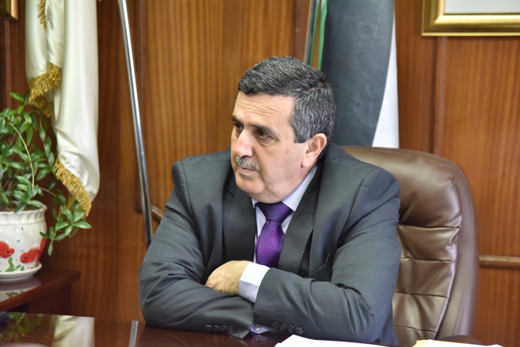 رئيس بلدية بيت لحم يستقبل مدير مكتب منظمة الصحة العالمية ويبحثان سبل التعاون المشترك 