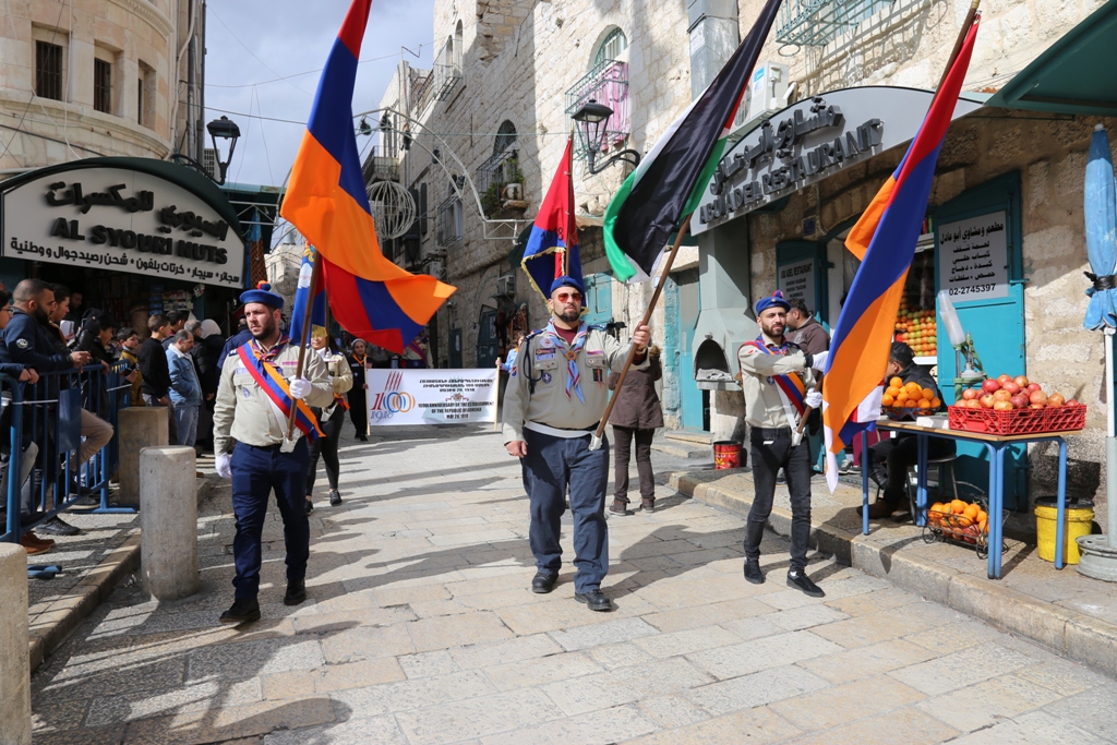 رئيس وأعضاء مجلس بلدية بيت لحم يشاركون في استقبال غبطة بطريرك الأرمن نورهان مانوجيان