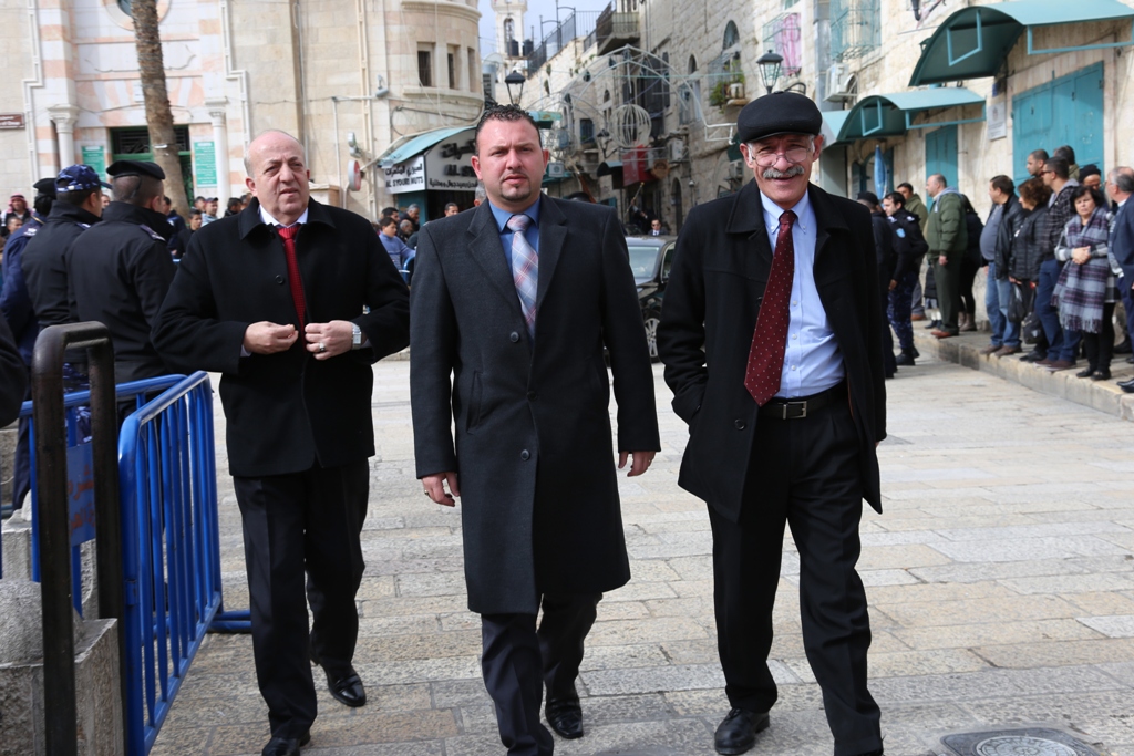 رئيس وأعضاء مجلس بلدية بيت لحم يشاركون في استقبال غبطة بطريرك الأرمن نورهان مانوجيان