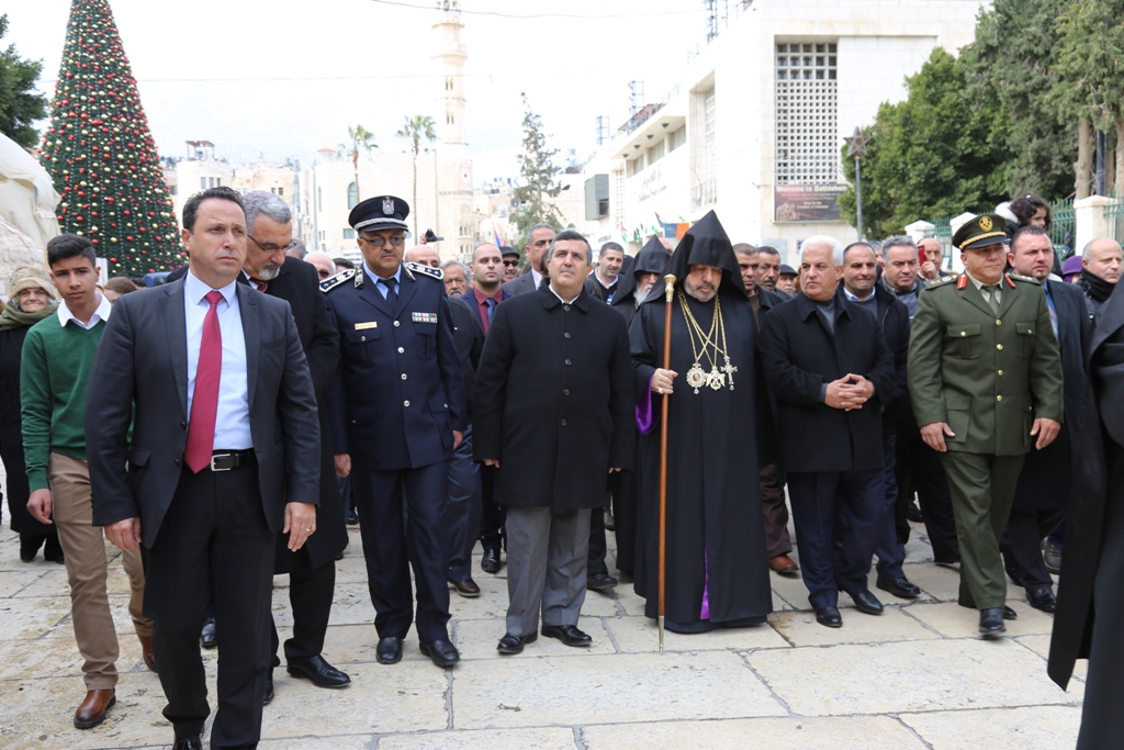 رئيس وأعضاء مجلس بلدية بيت لحم يشاركون في استقبال غبطة بطريرك الأرمن نورهان مانوجيان
