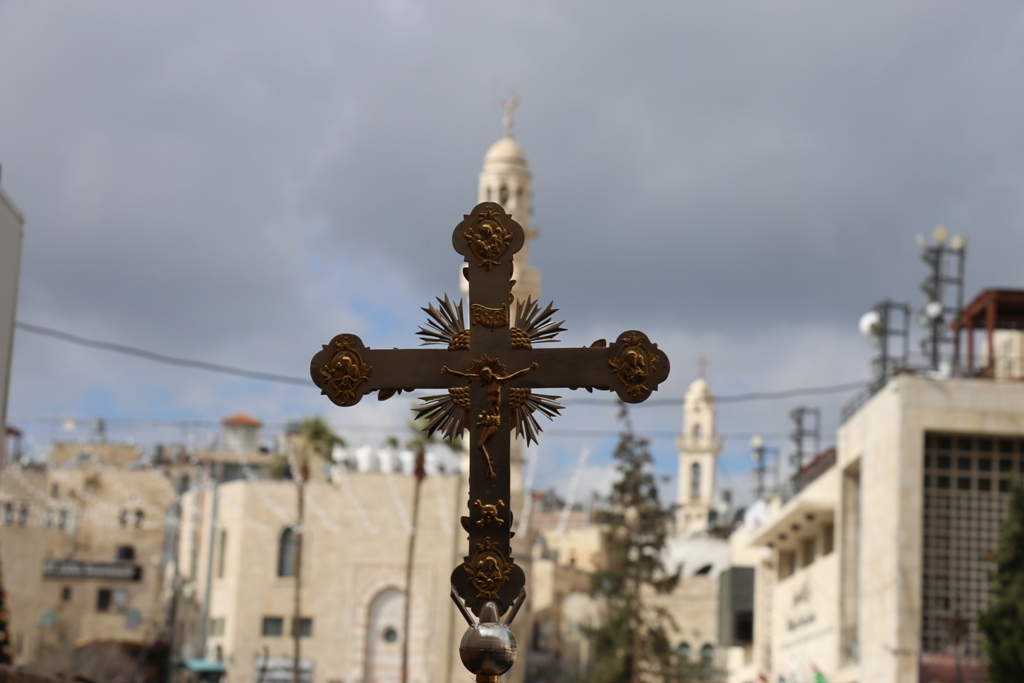 رئيس وأعضاء مجلس بلدية بيت لحم يشاركون في استقبال غبطة بطريرك الأرمن نورهان مانوجيان