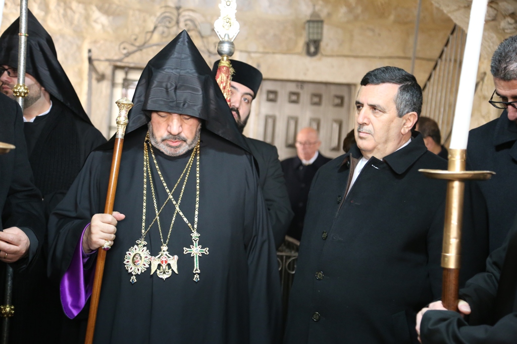 رئيس وأعضاء مجلس بلدية بيت لحم يشاركون في استقبال غبطة بطريرك الأرمن نورهان مانوجيان