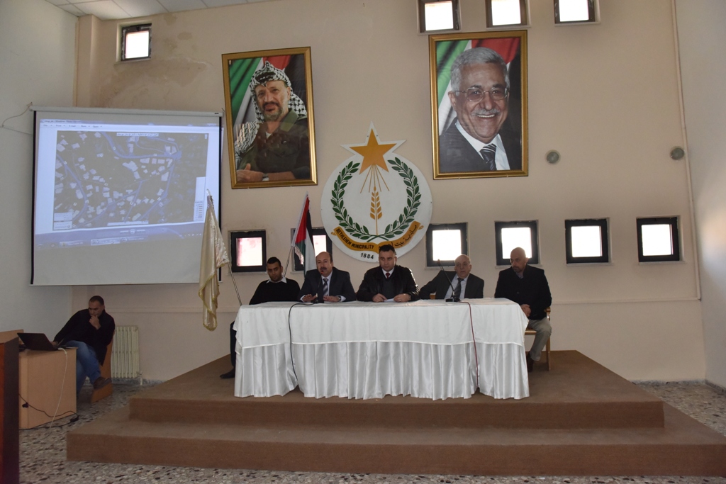 بلدية بيت لحم تنظم لقاءً لسكان شارعي القناطر ومار يوسف