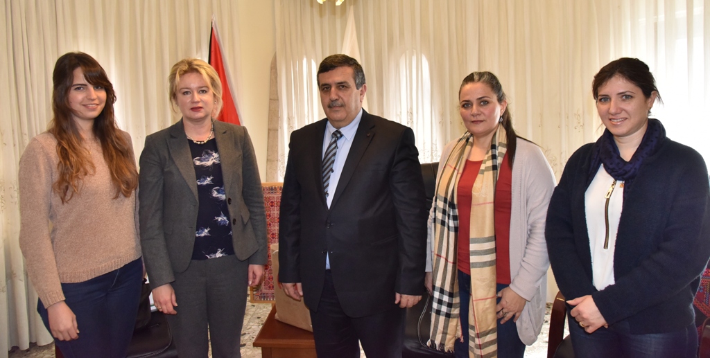 بهدف التعاون المشترك لقاء بين رئيس بلدية بيت لحم وممثلة جمهورية بولندا 