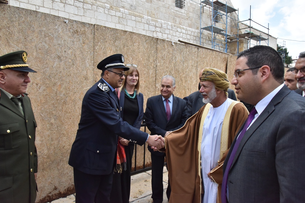 رئيس بلدية بيت لحم يشارك في إستقبال وزير الخارجية العُماني