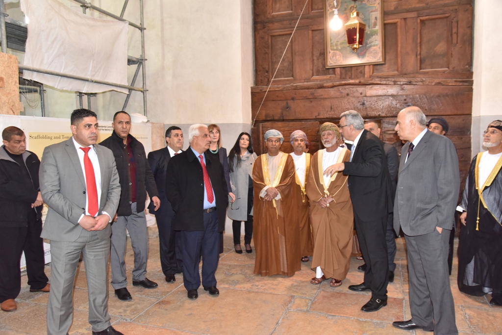 رئيس بلدية بيت لحم يشارك في إستقبال وزير الخارجية العُماني