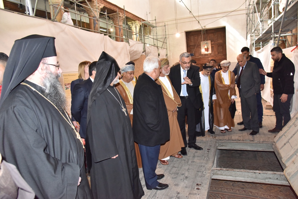 رئيس بلدية بيت لحم يشارك في إستقبال وزير الخارجية العُماني