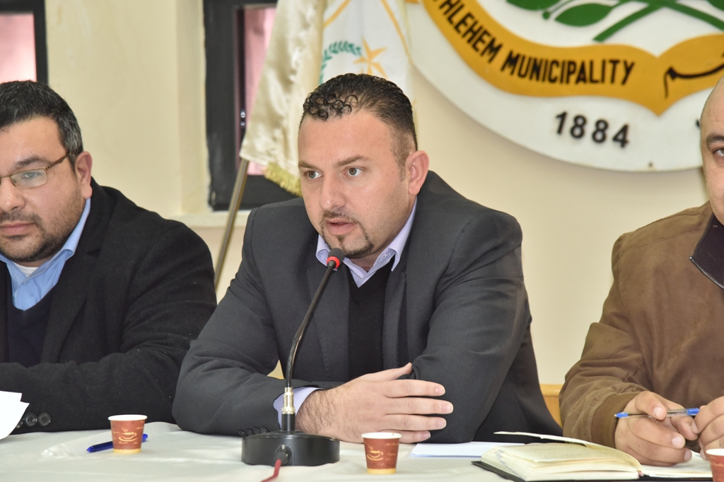 بلدية بيت لحم تعقد لقاءها الأول ضمن لقاءات لجنة التواصل مع المجتمع مع أهالي حي الفواغرة ( الفراحية )