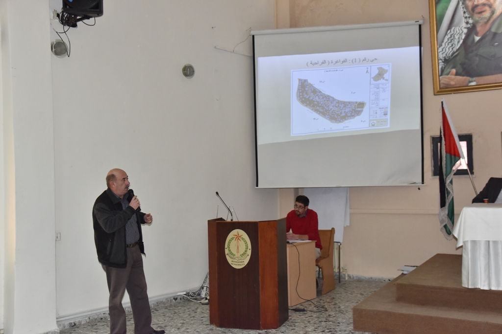 بلدية بيت لحم تعقد لقاءها الأول ضمن لقاءات لجنة التواصل مع المجتمع مع أهالي حي الفواغرة ( الفراحية )