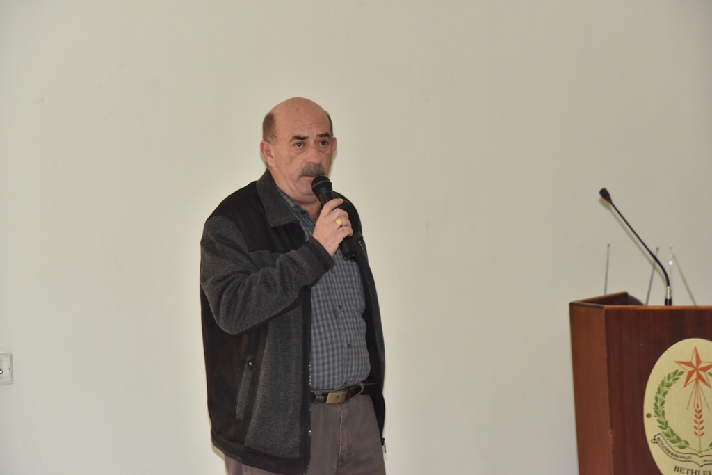 بلدية بيت لحم تعقد لقاءها الأول ضمن لقاءات لجنة التواصل مع المجتمع مع أهالي حي الفواغرة ( الفراحية )