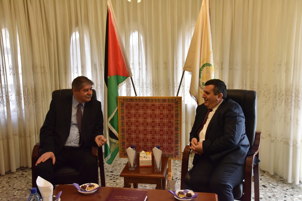 رئيس بلدية بيت لحم يستقبل وكيل وزارة خارجية الجبل الأسود ويطلعه على تحديات المدينة 