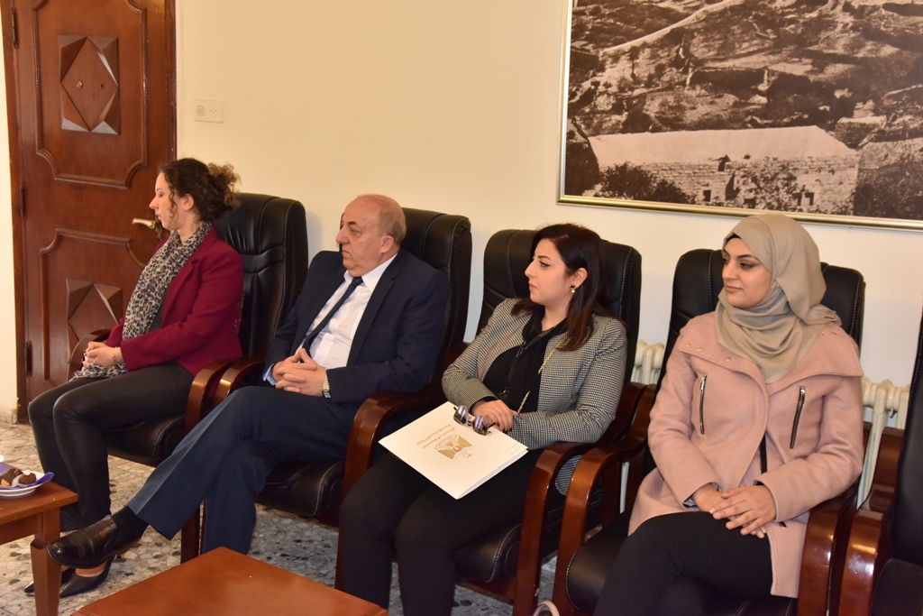 رئيس بلدية بيت لحم يستقبل وكيل وزارة خارجية الجبل الأسود ويطلعه على تحديات المدينة 