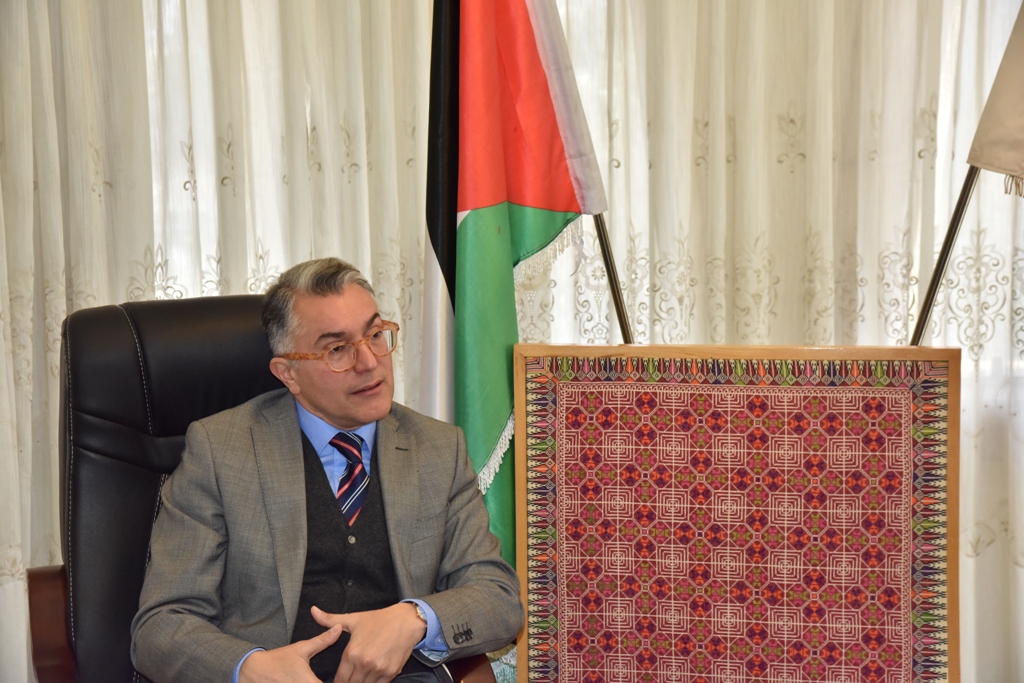 رئيس بلدية بيت لحم يستقبل ممثل البرتغال لدى دولة فلسطين ويبحثان سبل التعاون المشترك 