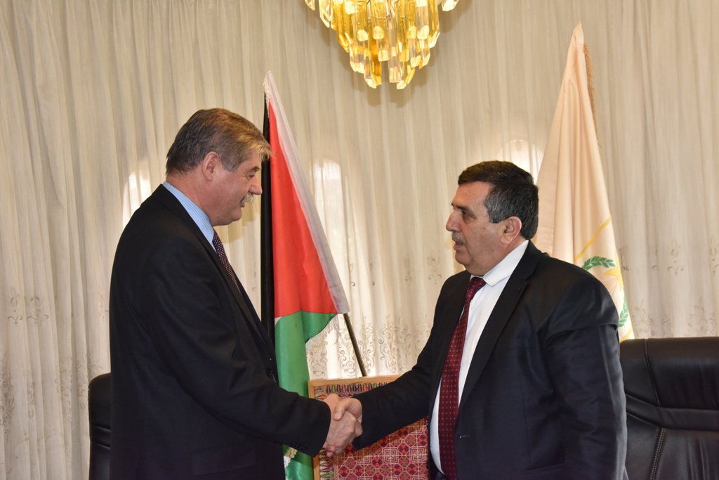 رئيس بلدية بيت لحم يستقبل وكيل وزارة خارجية الجبل الأسود ويطلعه على تحديات المدينة 