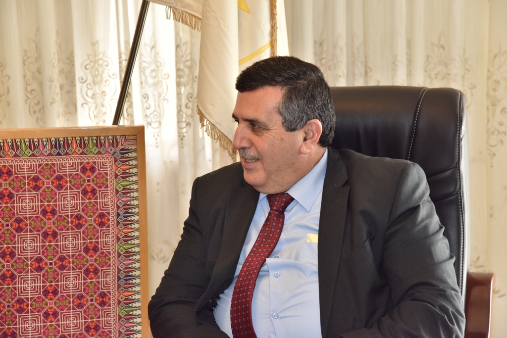 سلمان يستقبل ممثل هنغاريا لدى فلسطين ويبحثان سبل التعاون المشترك