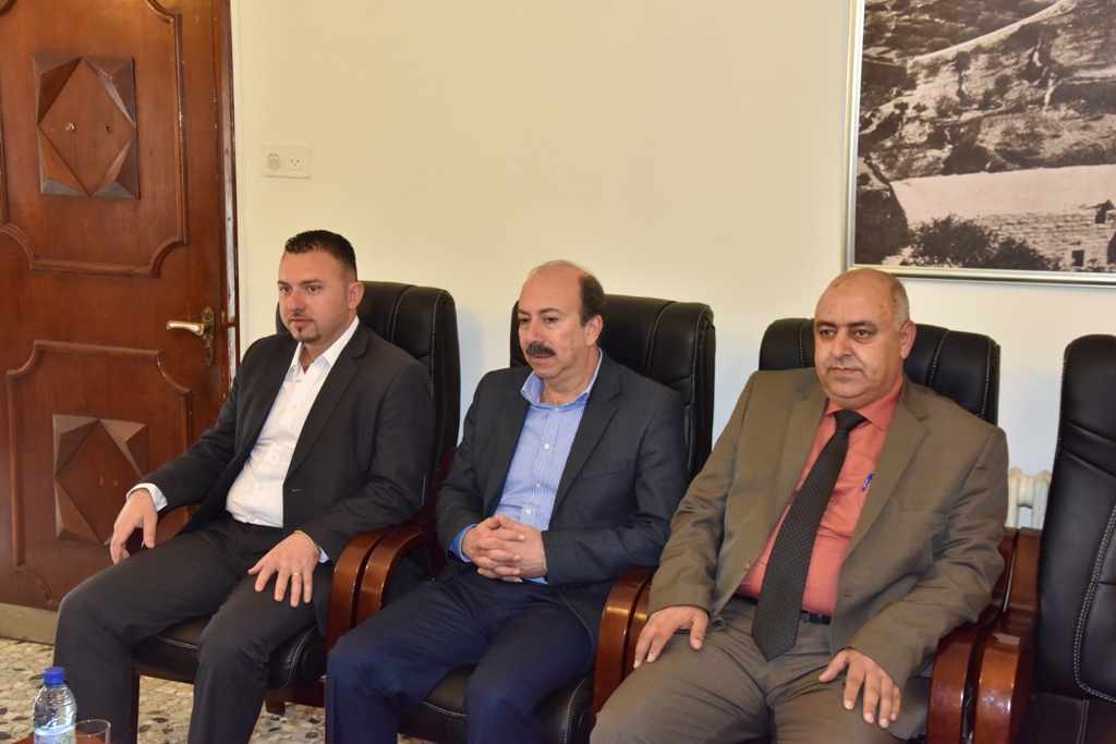 رئيس بلدية بيت لحم يستقبل  أمين عام الإتحاد الدولي للإتصالات ويرافقه في جولته إلى كنيسة المهد 