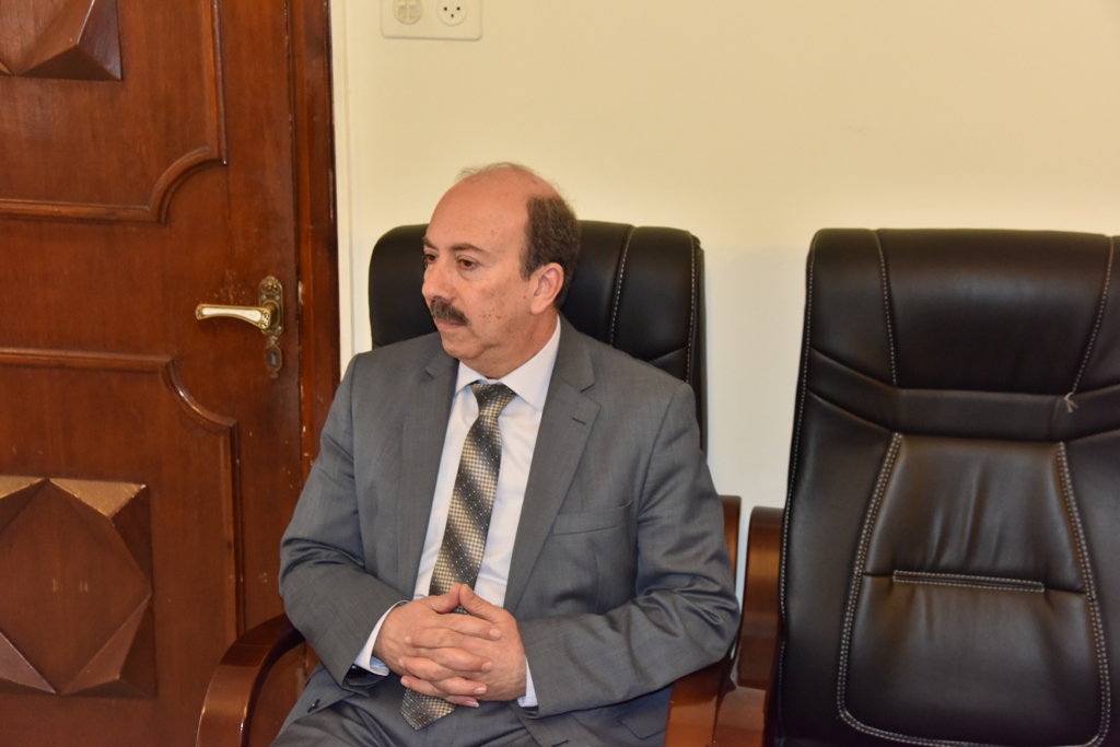 رئيس بلدية بيت لحم يلتقي مدير إدارة الشرق الأوسط وشمال أفريقيا في وزارة الخارجية اليونانية في دار البلدية 