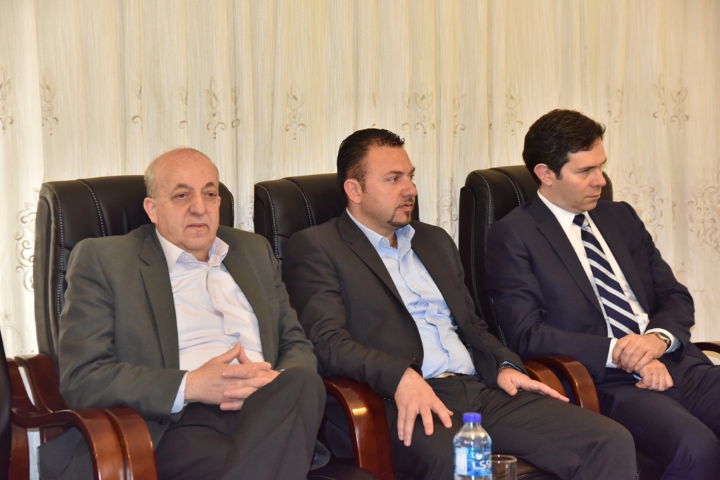 رئيس بلدية بيت لحم يلتقي مدير إدارة الشرق الأوسط وشمال أفريقيا في وزارة الخارجية اليونانية في دار البلدية 