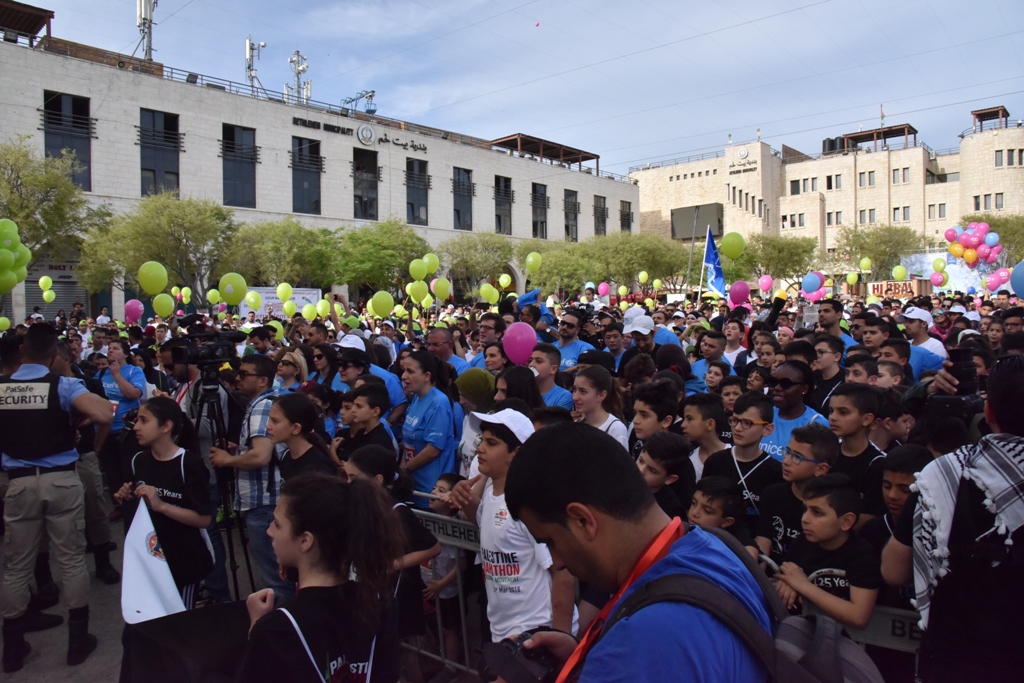 انطلاق ماراثون فلسطين الدولي السادس من ساحة المهد في  بيت لحم