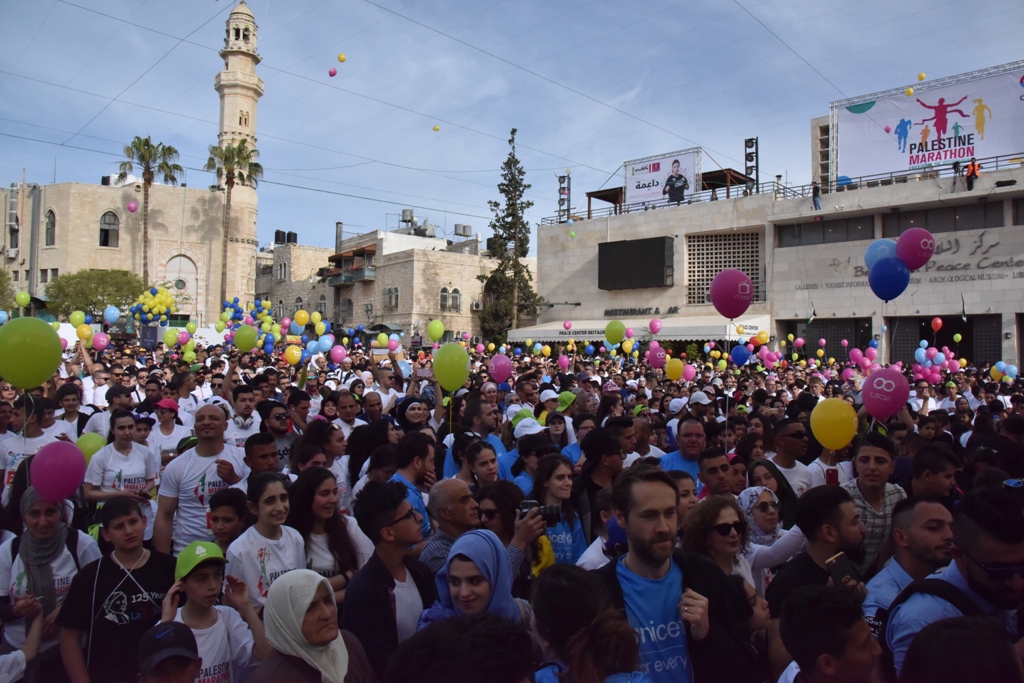 انطلاق ماراثون فلسطين الدولي السادس من ساحة المهد في  بيت لحم