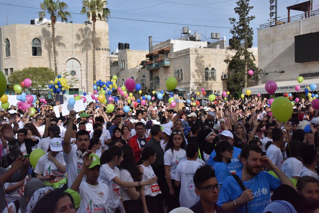 انطلاق ماراثون فلسطين الدولي السادس من ساحة المهد في  بيت لحم