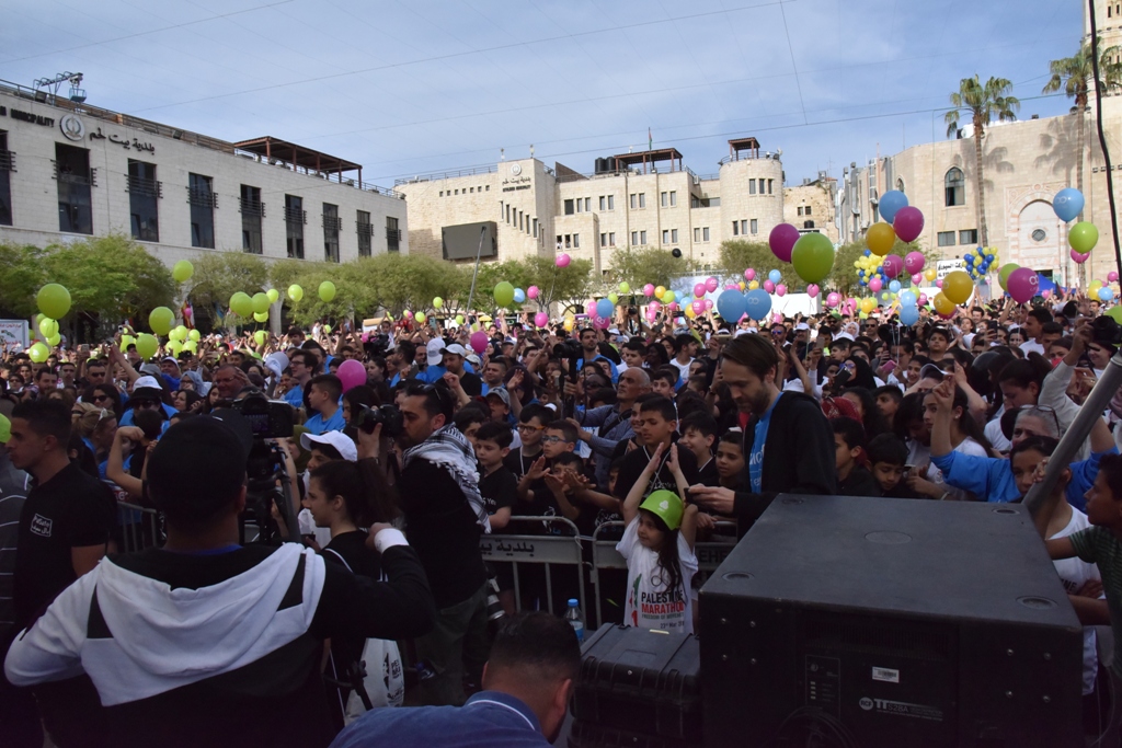 انطلاق ماراثون فلسطين الدولي السادس من ساحة المهد في  بيت لحم