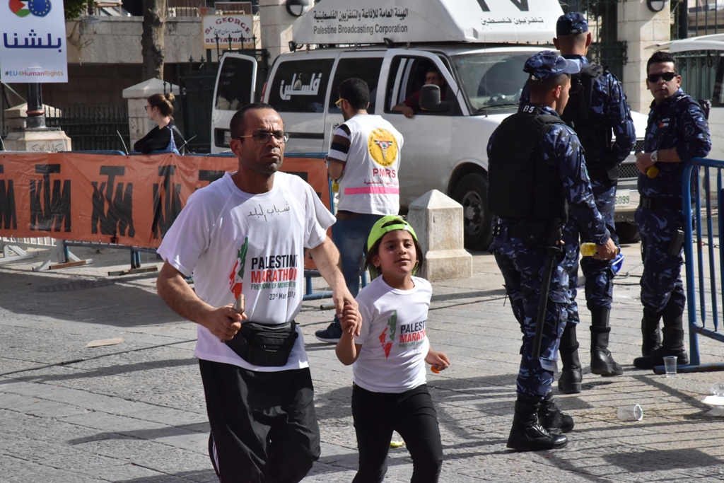انطلاق ماراثون فلسطين الدولي السادس من ساحة المهد في  بيت لحم