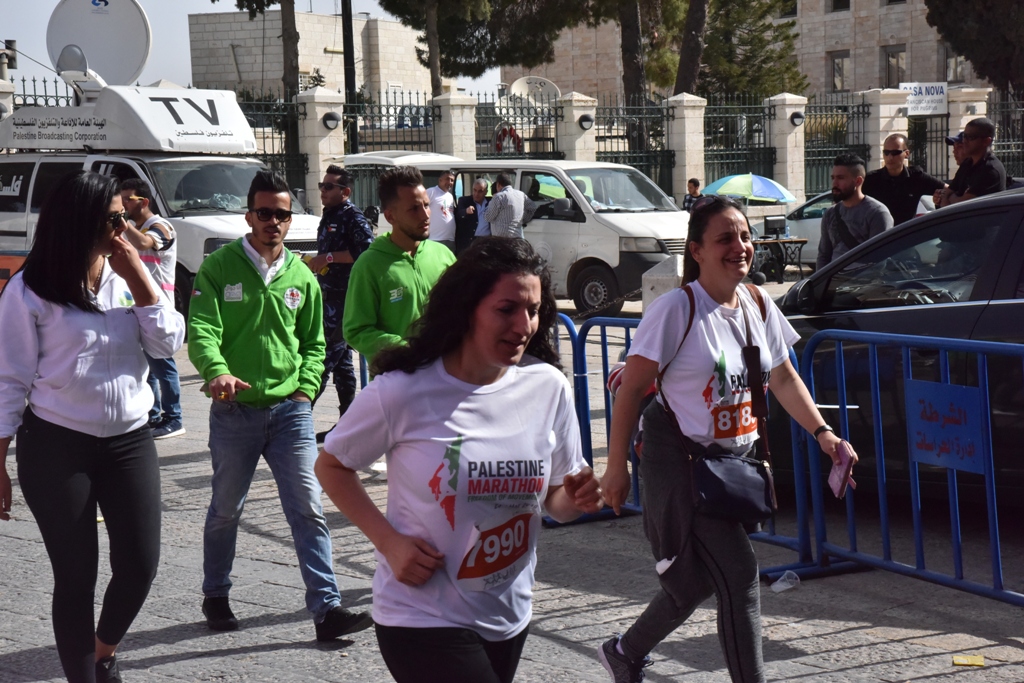 انطلاق ماراثون فلسطين الدولي السادس من ساحة المهد في  بيت لحم