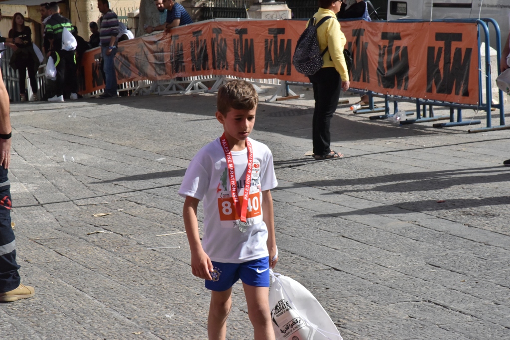 انطلاق ماراثون فلسطين الدولي السادس من ساحة المهد في  بيت لحم