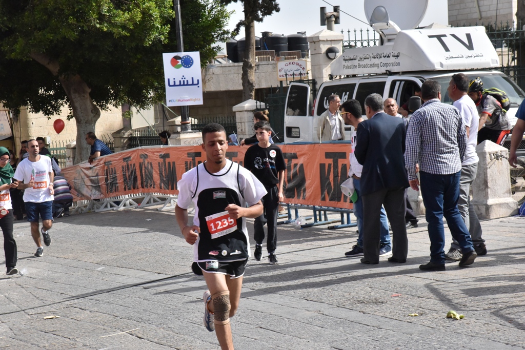 انطلاق ماراثون فلسطين الدولي السادس من ساحة المهد في  بيت لحم