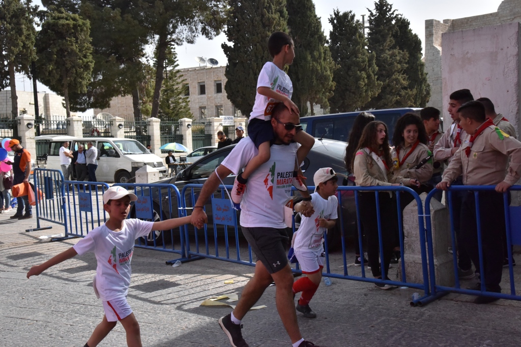انطلاق ماراثون فلسطين الدولي السادس من ساحة المهد في  بيت لحم