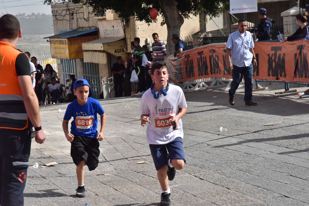 انطلاق ماراثون فلسطين الدولي السادس من ساحة المهد في  بيت لحم