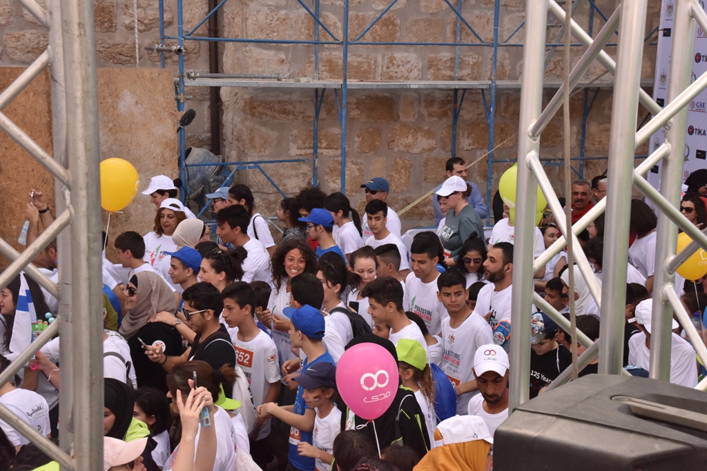 انطلاق ماراثون فلسطين الدولي السادس من ساحة المهد في  بيت لحم