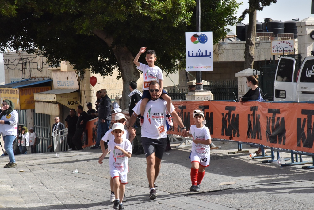 انطلاق ماراثون فلسطين الدولي السادس من ساحة المهد في  بيت لحم