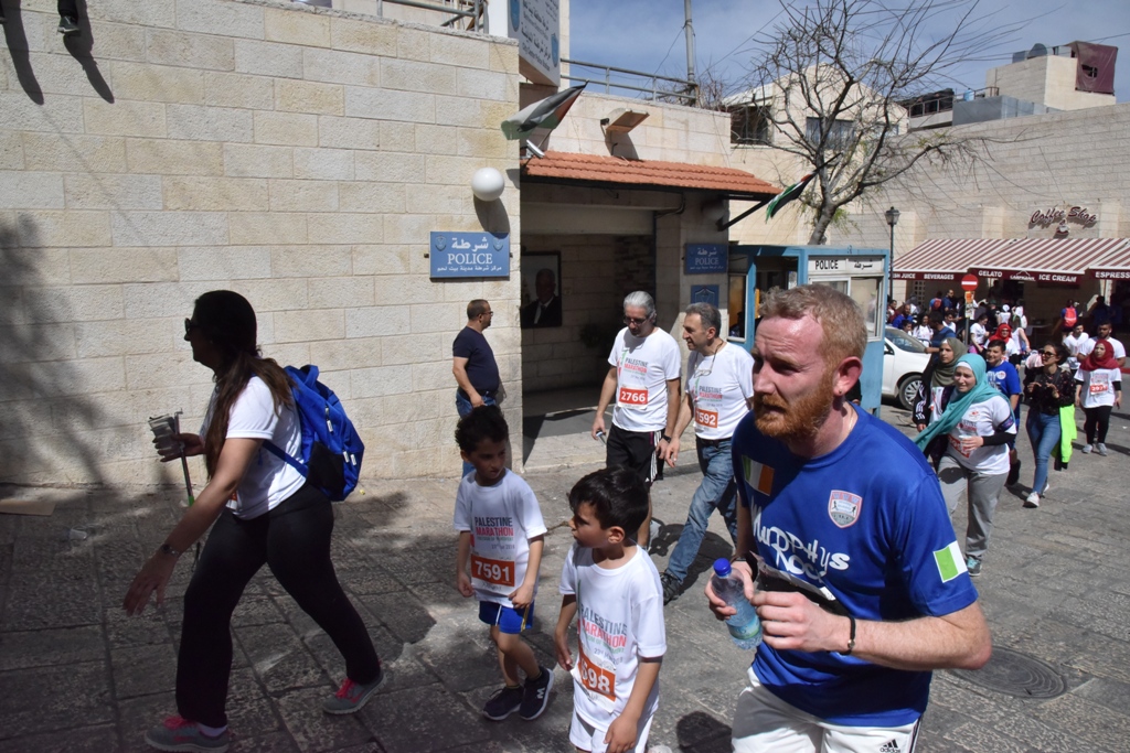 انطلاق ماراثون فلسطين الدولي السادس من ساحة المهد في  بيت لحم