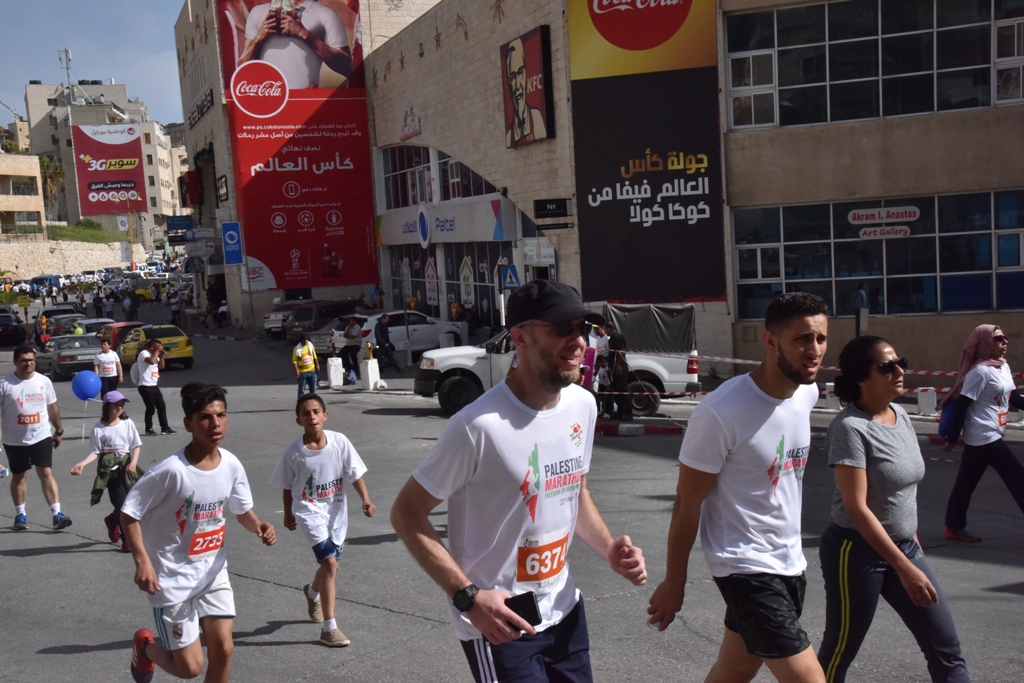 انطلاق ماراثون فلسطين الدولي السادس من ساحة المهد في  بيت لحم