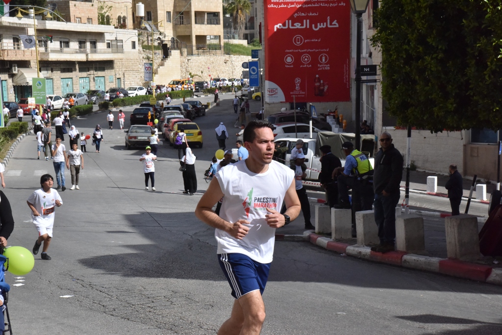 انطلاق ماراثون فلسطين الدولي السادس من ساحة المهد في  بيت لحم