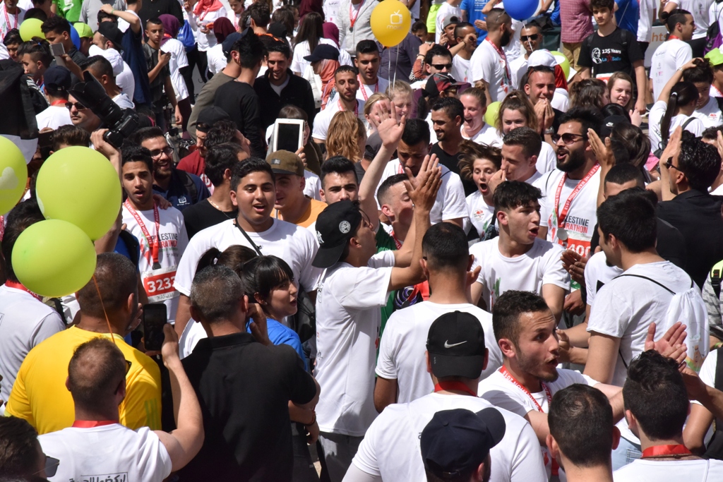 انطلاق ماراثون فلسطين الدولي السادس من ساحة المهد في  بيت لحم