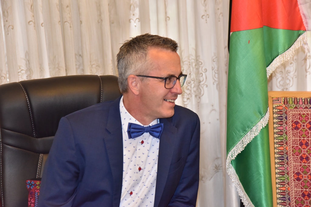 رئيس بلدية بيت لحم يلتقي بنائب رئيس بلدية كولونيا المتوأمة مع بيت لحم