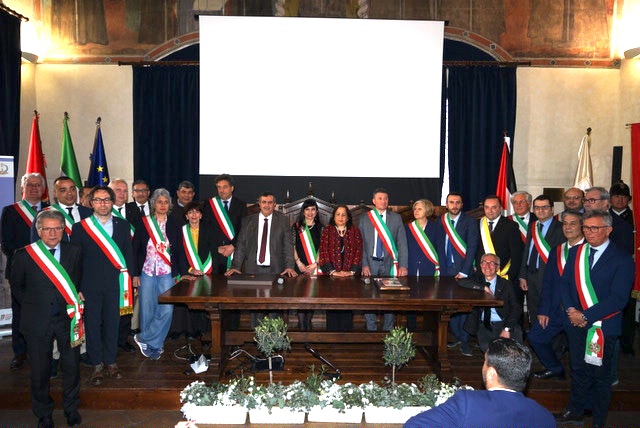 بلدية بيت لحم تطلق المؤتمر الدولي الأول للمدن الإيطالية المتوأمة مع مدينة بيت لحم في أسيزي الإيطالية بالشراكة مع بلدية أسيزي و بالتعاون مع سفارة فلسطين في إيطاليا