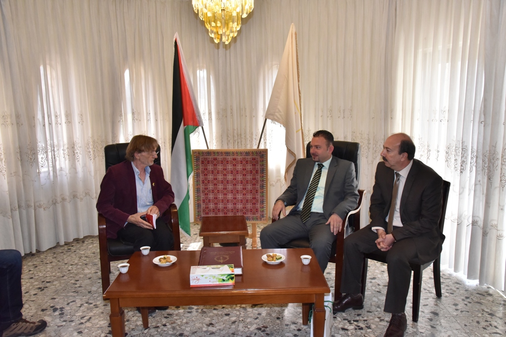 نائب رئيس بلدية بيت لحم يستقبل وفد جمعية الصداقة بيت لحم كولون