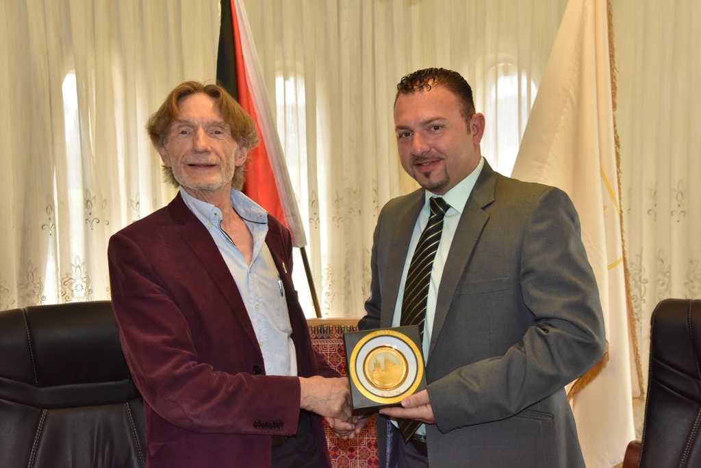 نائب رئيس بلدية بيت لحم يستقبل وفد جمعية الصداقة بيت لحم كولون