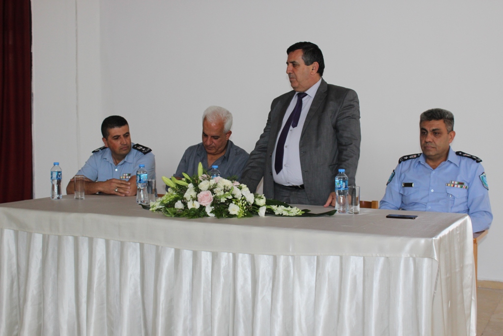 بمناسبة أسبوع المرور العربي وتحت شعار التزامك بالنظام دليل وعيك  حفل لتكريم أفراد شرطة المرور في مركز السلام بيت لحم