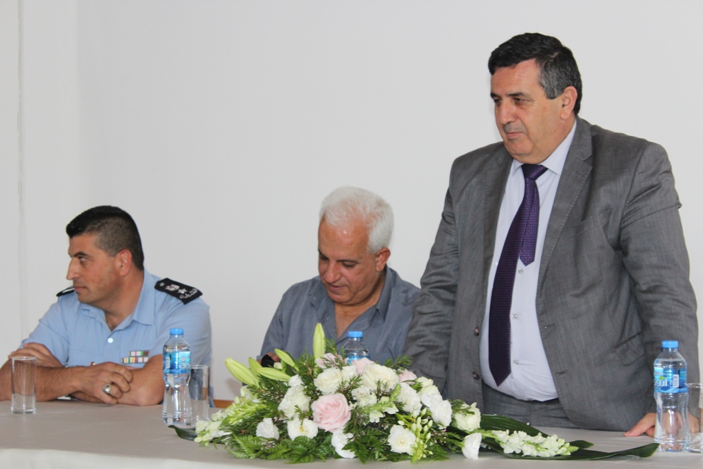 بمناسبة أسبوع المرور العربي وتحت شعار التزامك بالنظام دليل وعيك  حفل لتكريم أفراد شرطة المرور في مركز السلام بيت لحم